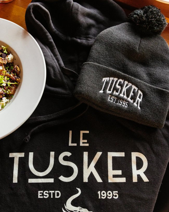Le Tusker | Cuisine & pub